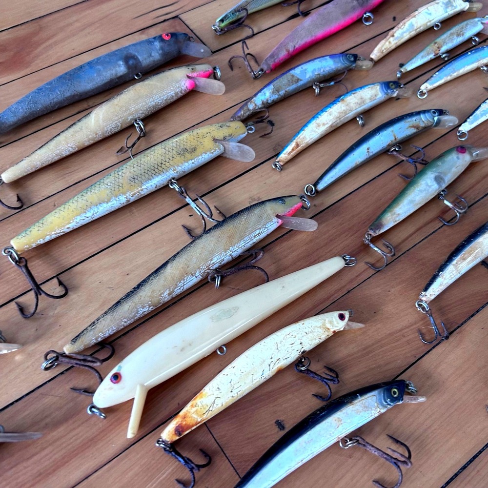 Vintage Fishing Lure Lot 27pc Mixed Crankbaits Jerkbaits Saltwater Freshwater
